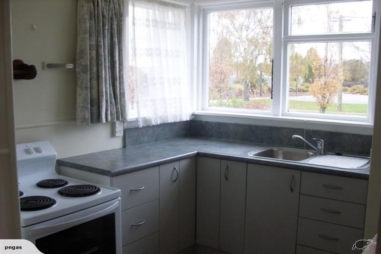 Photo of property in 25 Morrison Avenue, Northcote, Christchurch, 8052