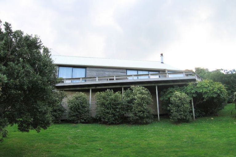 Photo of property in 115 Bambury Place, Onemana, Whangamata, 3691