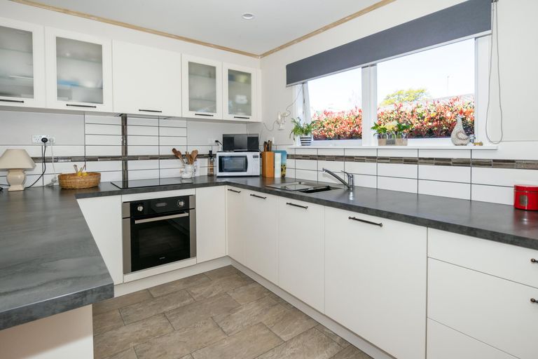 Photo of property in 71 Main North Road, Geraldine, 7930