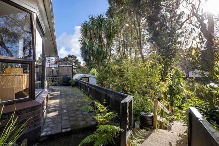 Photo of property in 9 Lombardy Place, Whalers Gate, New Plymouth, 4310