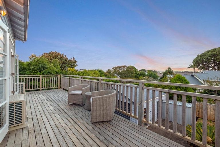 Photo of property in 12 Domain Street, Devonport, Auckland, 0624