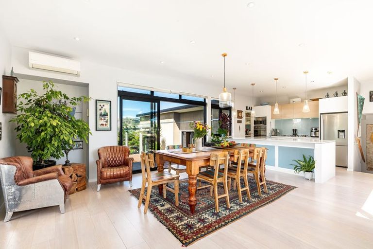 Photo of property in 11 Sumner Terrace, Aotea, Porirua, 5024