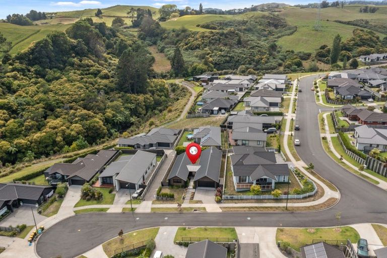 Photo of property in 4 Arohena Court, Ohauiti, Tauranga, 3112
