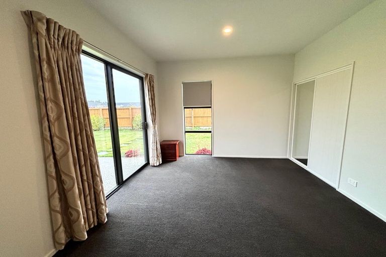 Photo of property in 2 Snowlea Place, West Melton, 7618