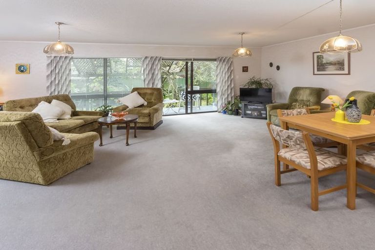 Photo of property in 1/8 Eastridge Court, Northpark, Auckland, 2013