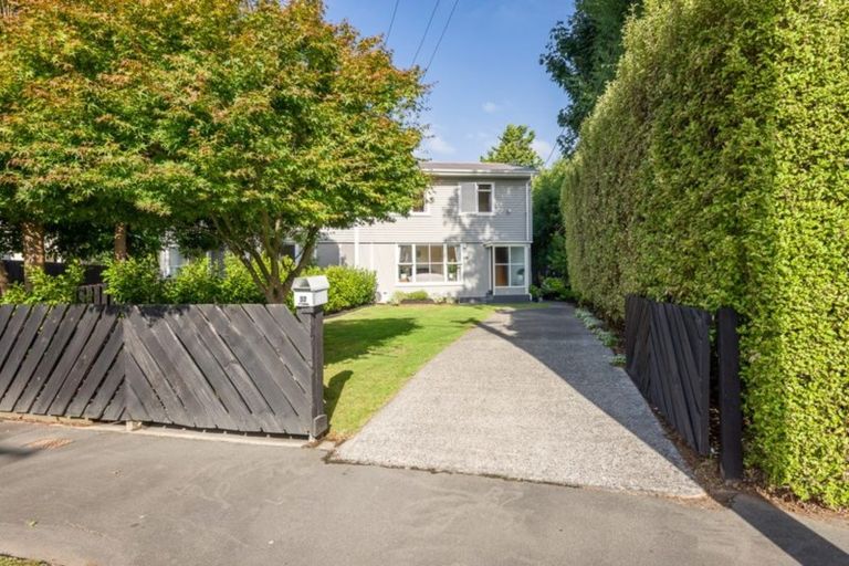 Photo of property in 37 Kowhai Terrace, Saint Martins, Christchurch, 8022
