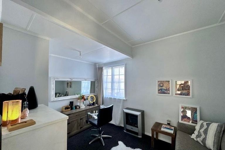 Photo of property in 1006 Tremaine Avenue, Roslyn, Palmerston North, 4414