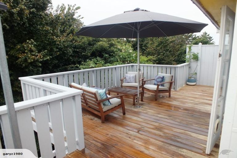 Photo of property in 22 Enfield Road, Hospital Hill, Napier, 4110