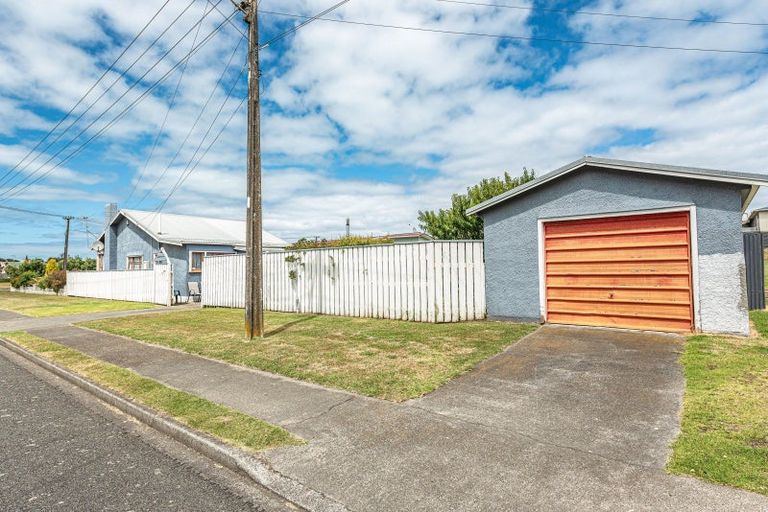 Photo of property in 51 Bamber Street, Castlecliff, Whanganui, 4501