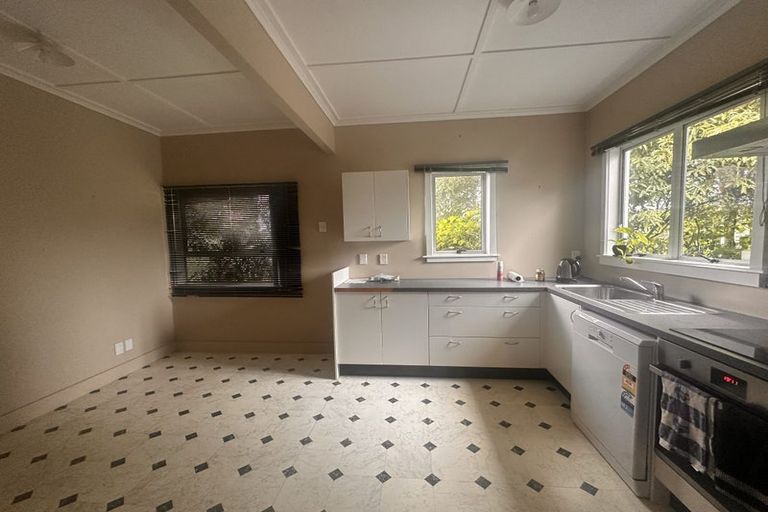 Photo of property in 17 Selwyn Road, Manurewa, Auckland, 2102