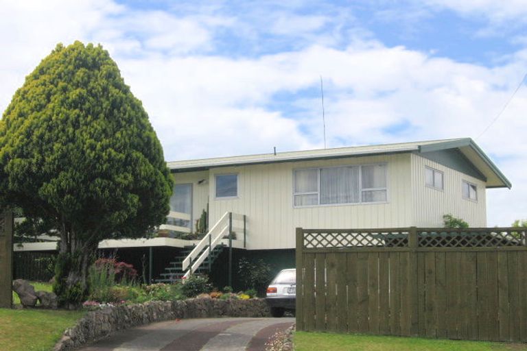 Photo of property in 14 Mcdonnell Street, Omokoroa, 3114
