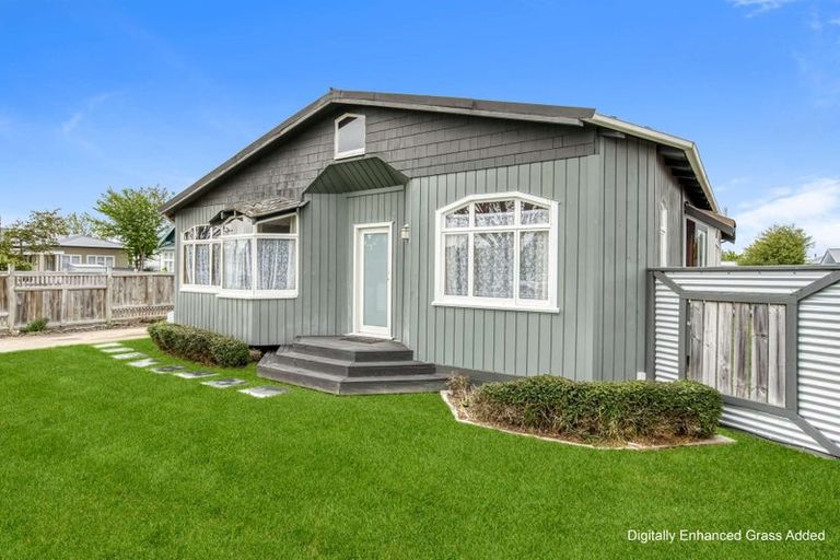 Photo of property in 911 Churchill Street, Akina, Hastings, 4122