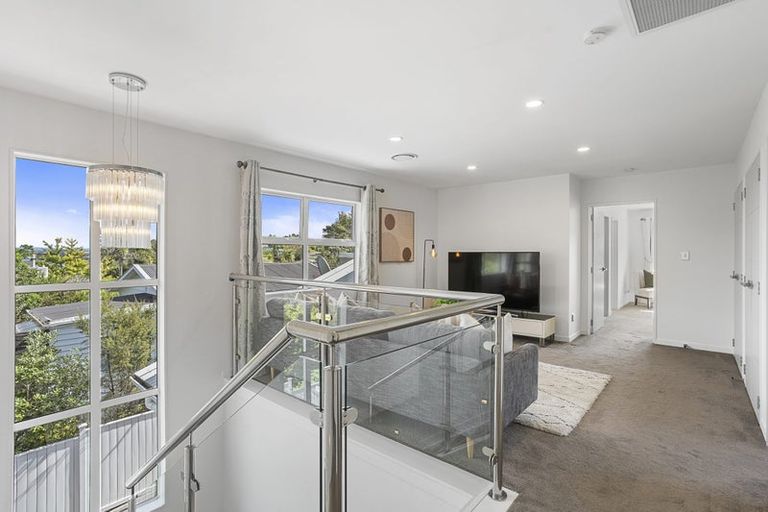 Photo of property in 12 Marae Road, Greenhithe, Auckland, 0632