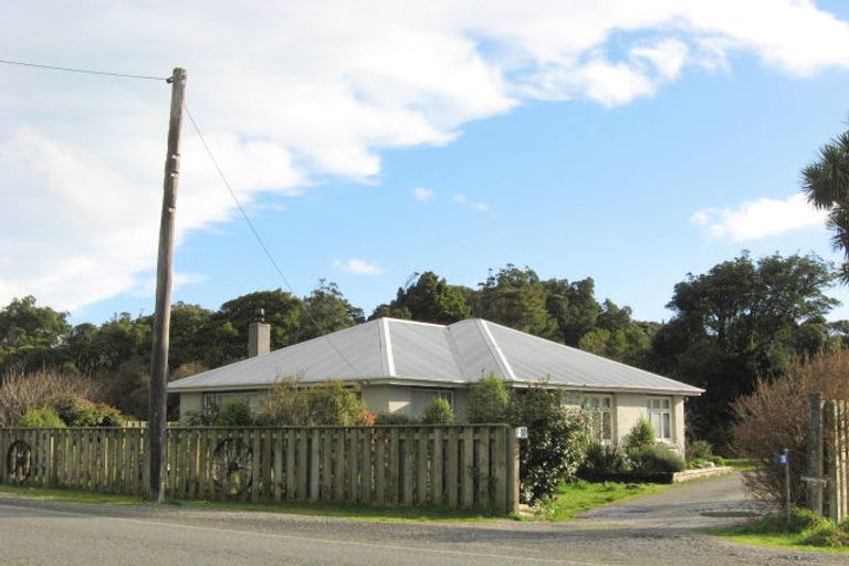 Photo of property in 76 Dunns Road, Otatara, Invercargill, 9879