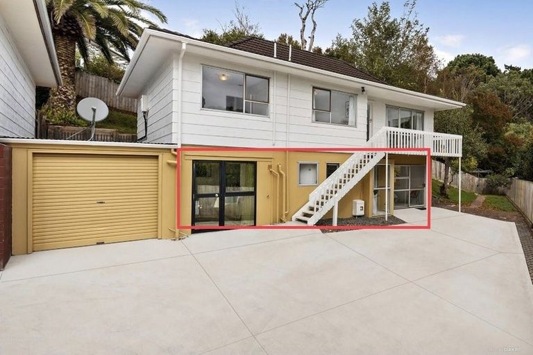 Photo of property in 2/54 Stapleford Crescent, Browns Bay, Auckland, 0630