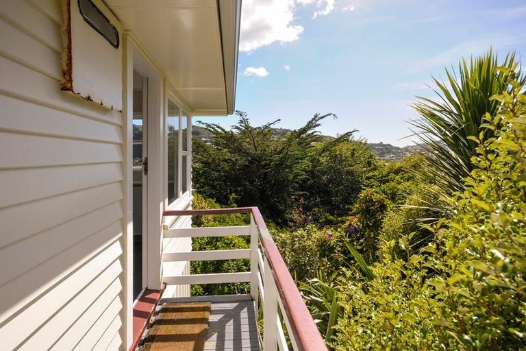 Photo of property in 28a Collier Avenue, Karori, Wellington, 6012