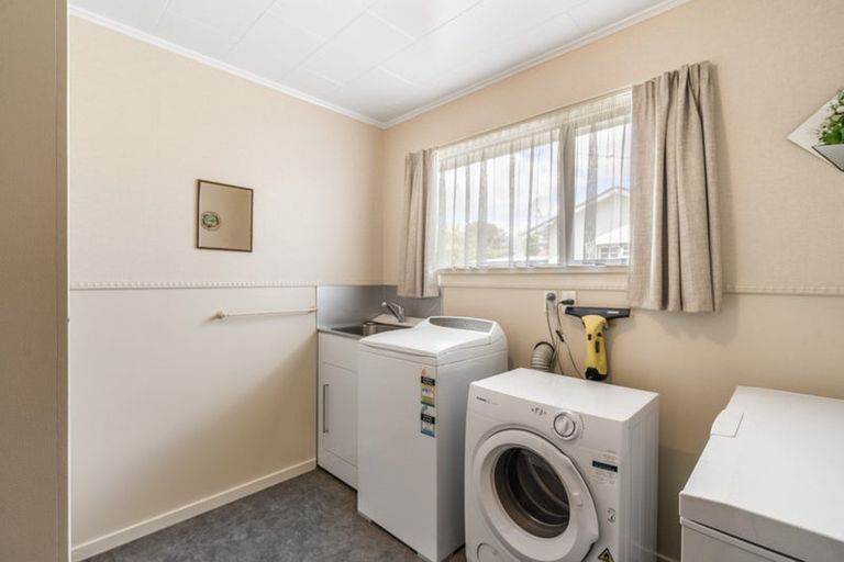 Photo of property in 19 Antrim Street, Windsor, Invercargill, 9810