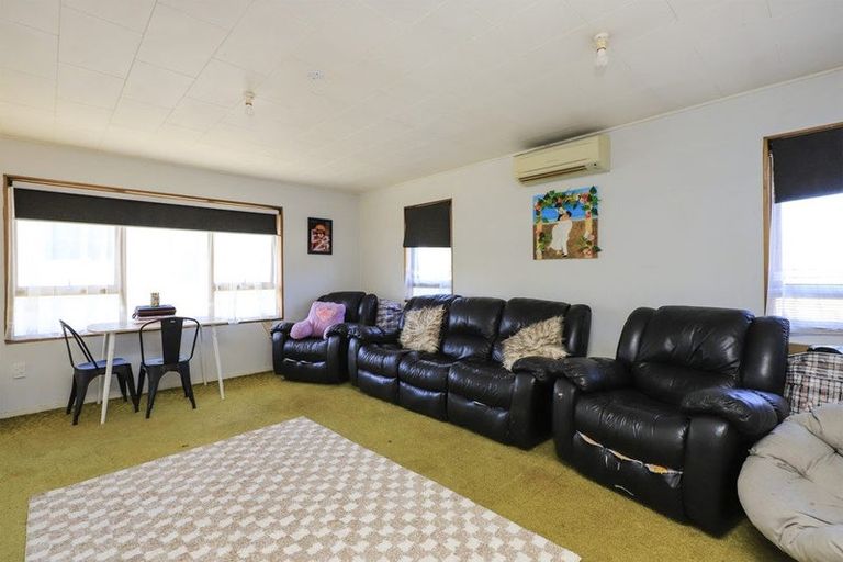 Photo of property in 1108a Cunningham Crescent, Mayfair, Hastings, 4122