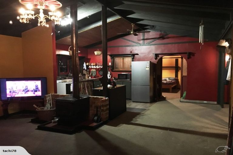 Photo of property in 83 Warner Park Avenue, Laingholm, Auckland, 0604