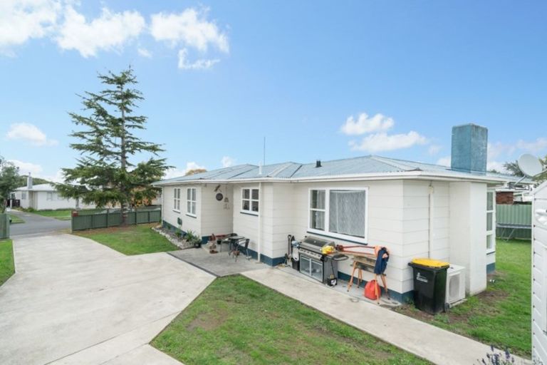 Photo of property in 28 Dewe Avenue, Feilding, 4702