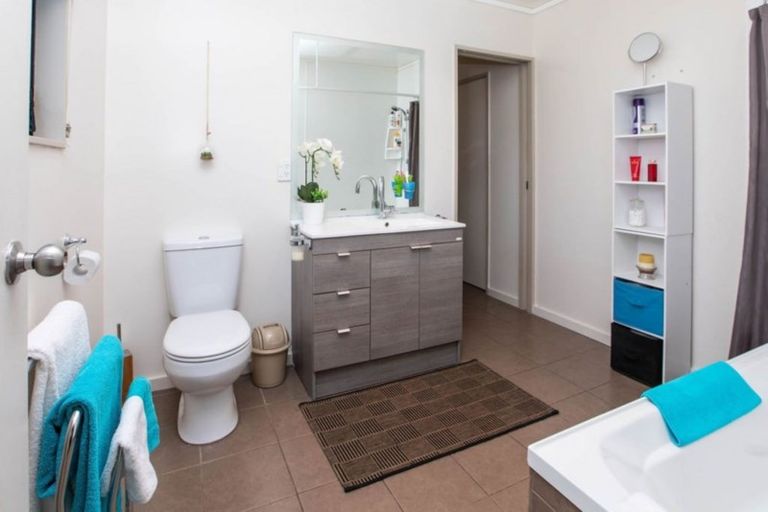 Photo of property in 33 Kyle Road, Waipukurau, 4281