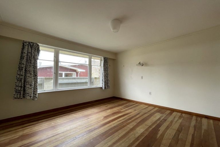 Photo of property in 18 Parata Street, Hokowhitu, Palmerston North, 4410