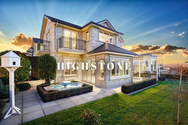 Photo of property in 1 Edgecumbe Road, Tauranga, 3110