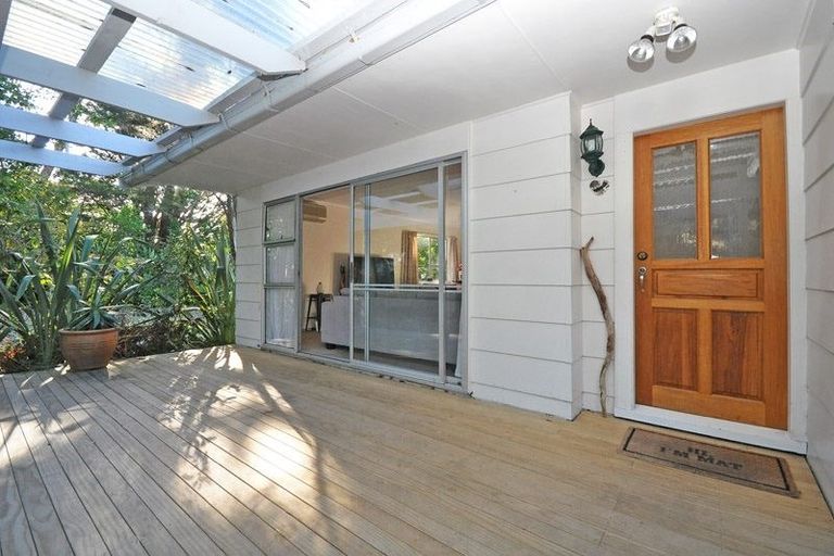 Photo of property in 79 Gledstane Road, Stanmore Bay, Whangaparaoa, 0932