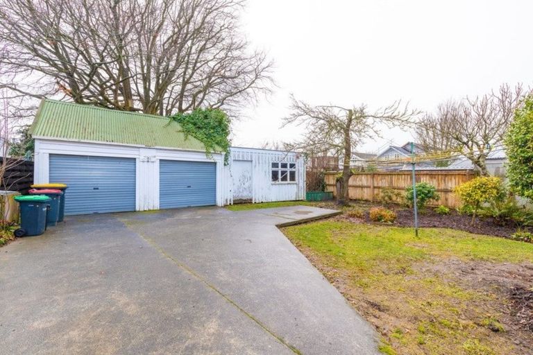 Photo of property in 14 Alpha Avenue, Strowan, Christchurch, 8052