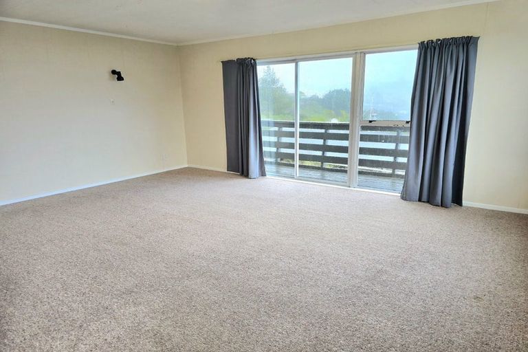 Photo of property in 25a Manor Drive, Stokes Valley, Lower Hutt, 5019