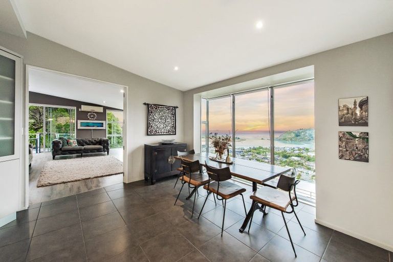 Photo of property in 2 Redcliffs View Lane, Redcliffs, Christchurch, 8081