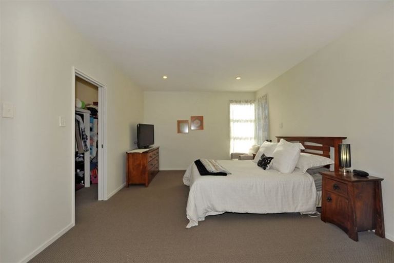 Photo of property in 6 Brookwater Avenue, Northwood, Christchurch, 8051