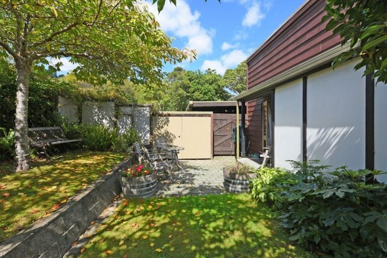 Photo of property in 76 Kairimu Street, Stokes Valley, Lower Hutt, 5019