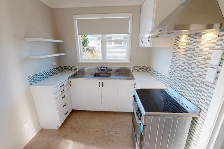 Photo of property in 8 Viscount Place, West End, Palmerston North, 4412