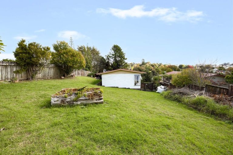 Photo of property in 4 Hewlett Road, Massey, Auckland, 0614