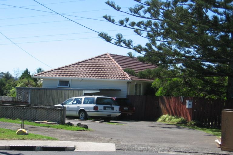 Photo of property in 17 Kiernan Place, Kelston, Auckland, 0602