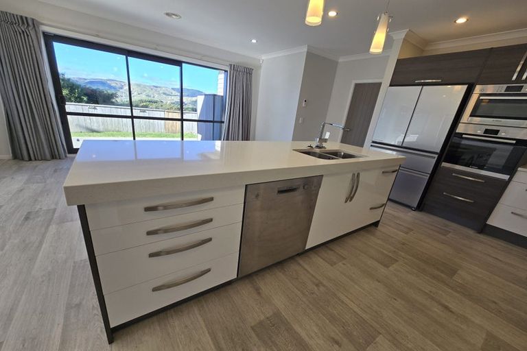 Photo of property in 116 Endeavour Drive, Whitby, Porirua, 5024