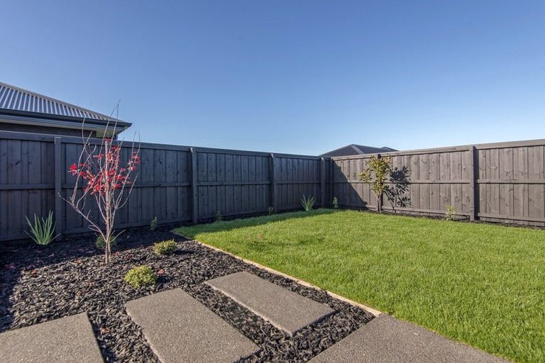 Photo of property in 42 Finstock Way, Rolleston, 7614