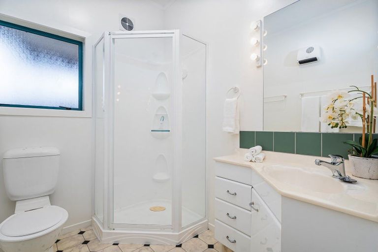 Photo of property in 10 Protea Crescent, Whitianga, 3510