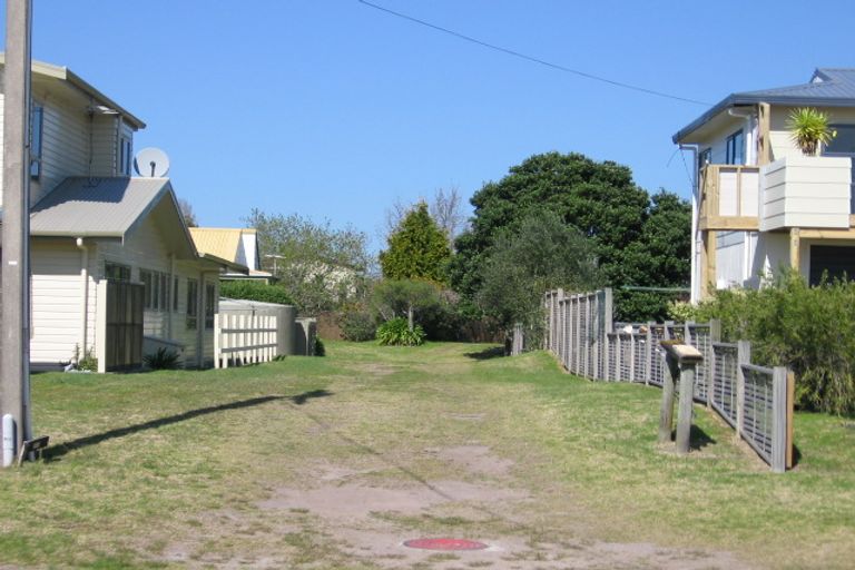 Photo of property in 170 Captain Cook Road, Cooks Beach, Whitianga, 3591