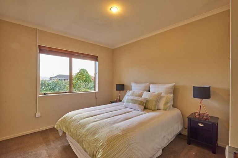 Photo of property in 5 Te Pihopa Way, Aidanfield, Christchurch, 8025