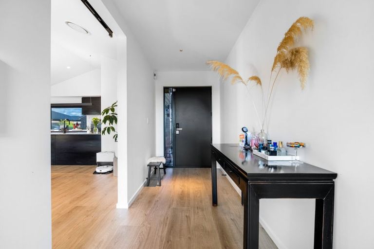 Photo of property in 6 Boag Place, Halswell, Christchurch, 8025