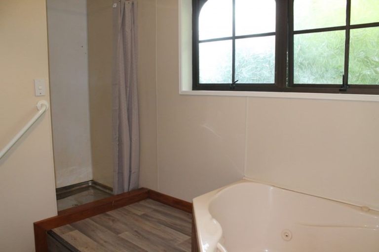 Photo of property in 241 Gap Road West, Winton, 9781