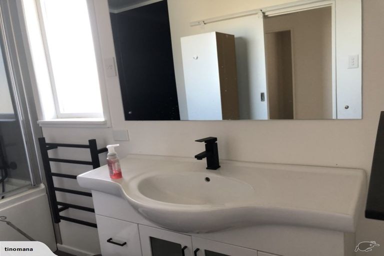 Photo of property in 5 Tainui Street, Castlecliff, Whanganui, 4501