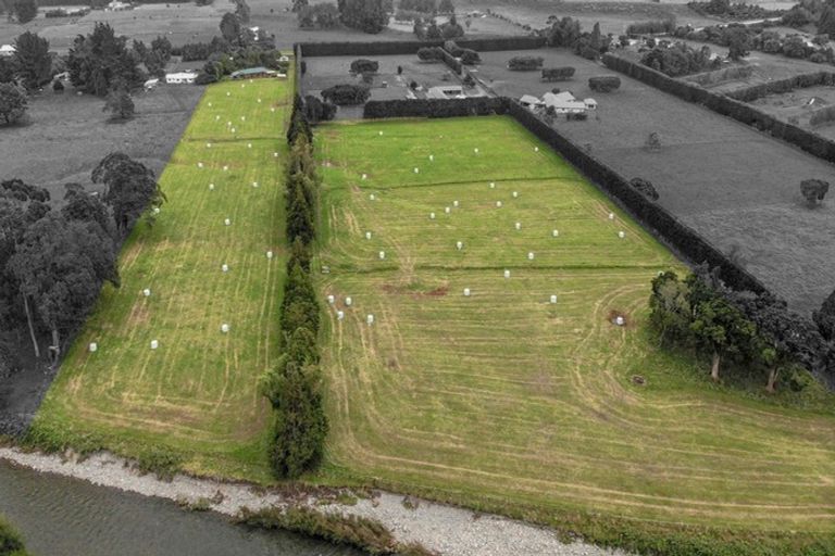 Photo of property in 495 Arapaepae Road, Ohau, Levin, 5570