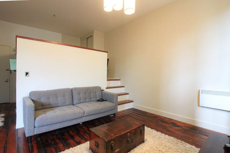 Photo of property in Hannahs Warehouse Apartments, 21/13 Leeds Street, Te Aro, Wellington, 6011