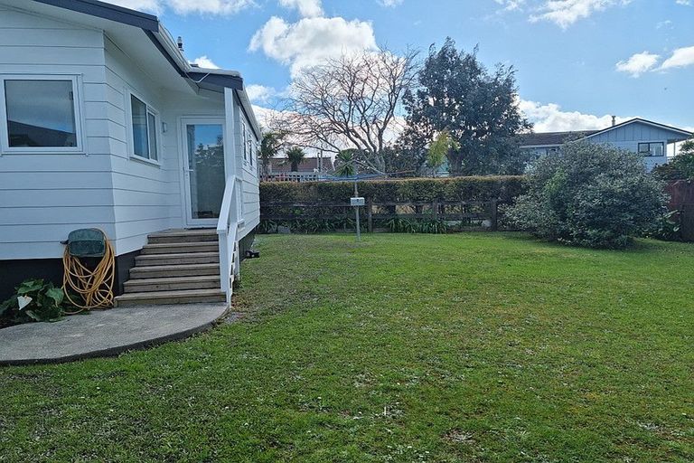 Photo of property in 233 Mahurangi East Road, Snells Beach, 0920