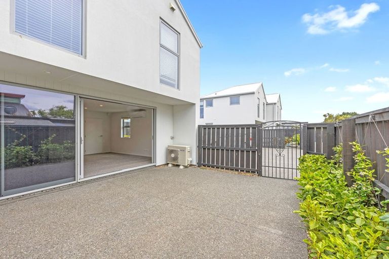 Photo of property in 2/118 Oram Avenue, New Brighton, Christchurch, 8061