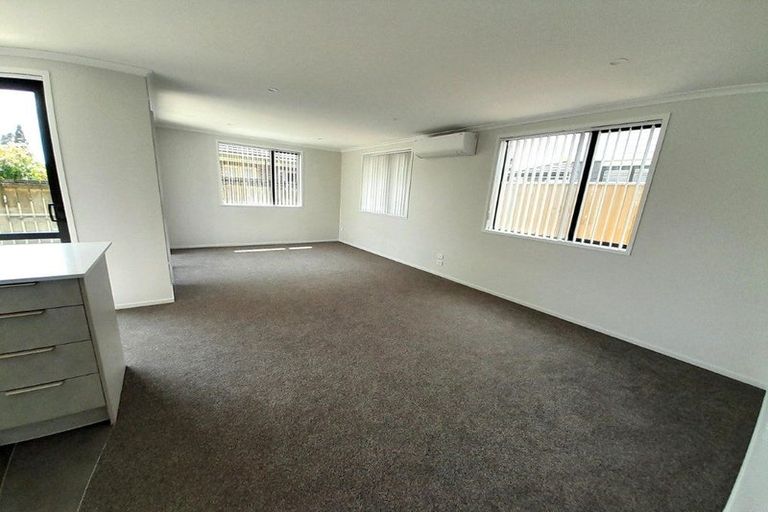 Photo of property in 32b Youngs Road, Papakura, 2110