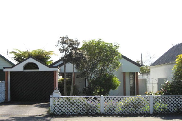 Photo of property in 168 Tasman Street, Nelson, 7010